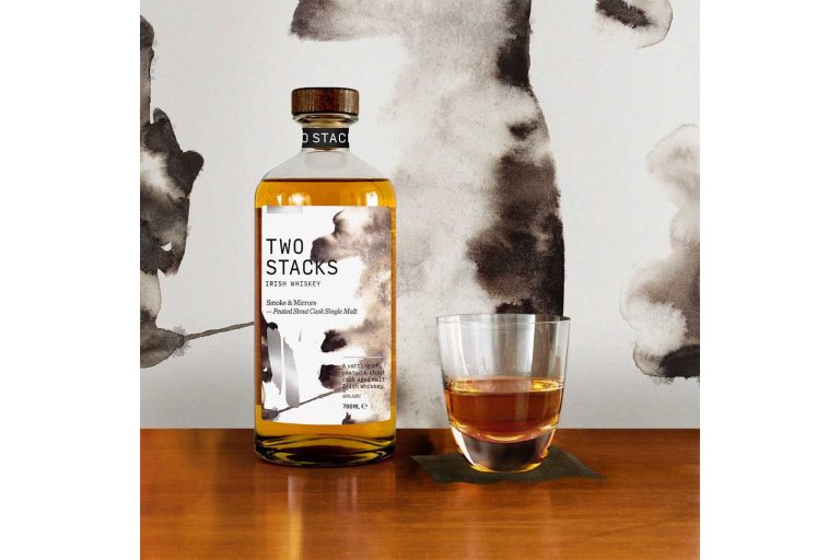 Read more about the article Two Stacks mit erstem Peated Single Malt