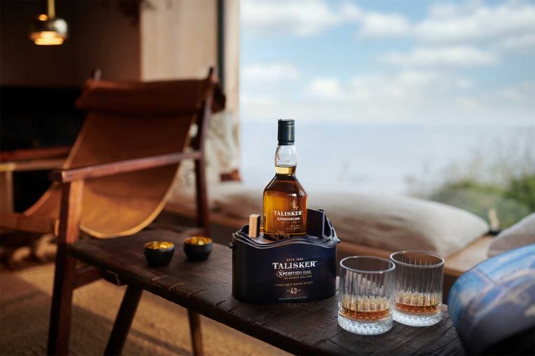 Mehr über den Artikel erfahren Talisker 43 Expedition Oak zum World Whisky Day
