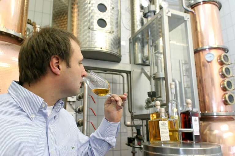 Whisky Brennerei Bosch-Edelbrand in Lenningen