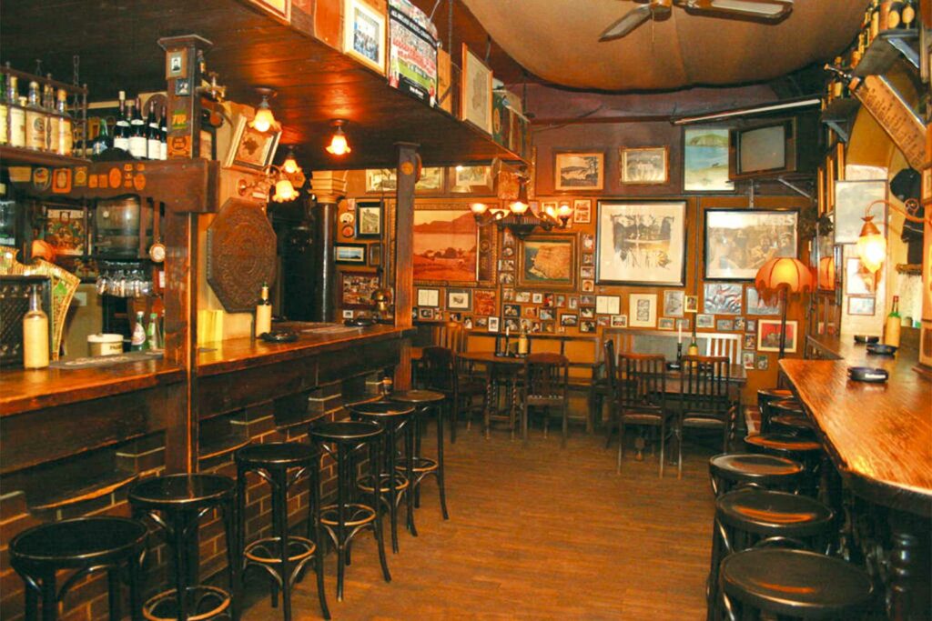 Whisky Bar Irish Folk Pub – „The Old Irish“ in München