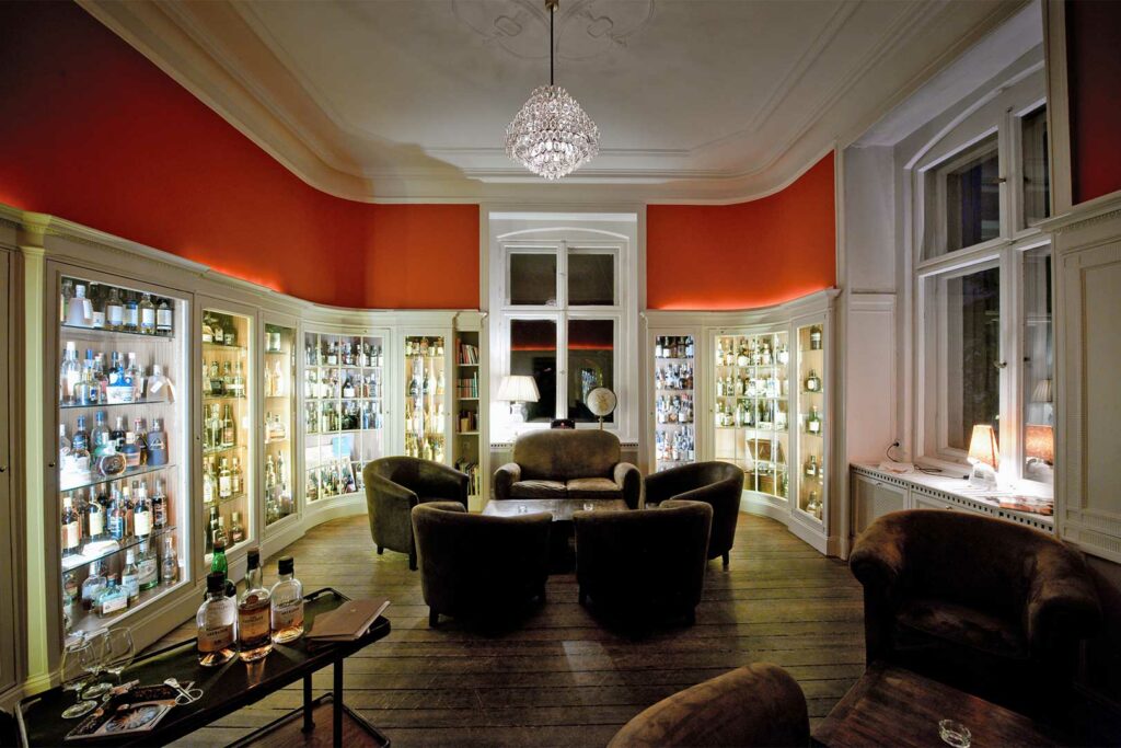 Whisky Bar Lebensstern – Bar im Café Einstein Stammhaus in Berlin