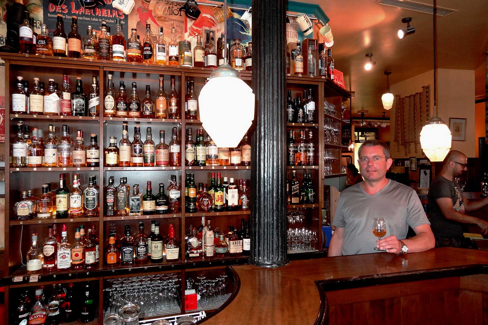 whisky bar schlappen freiburg WEB 3 2 1620x1080 cucxbids