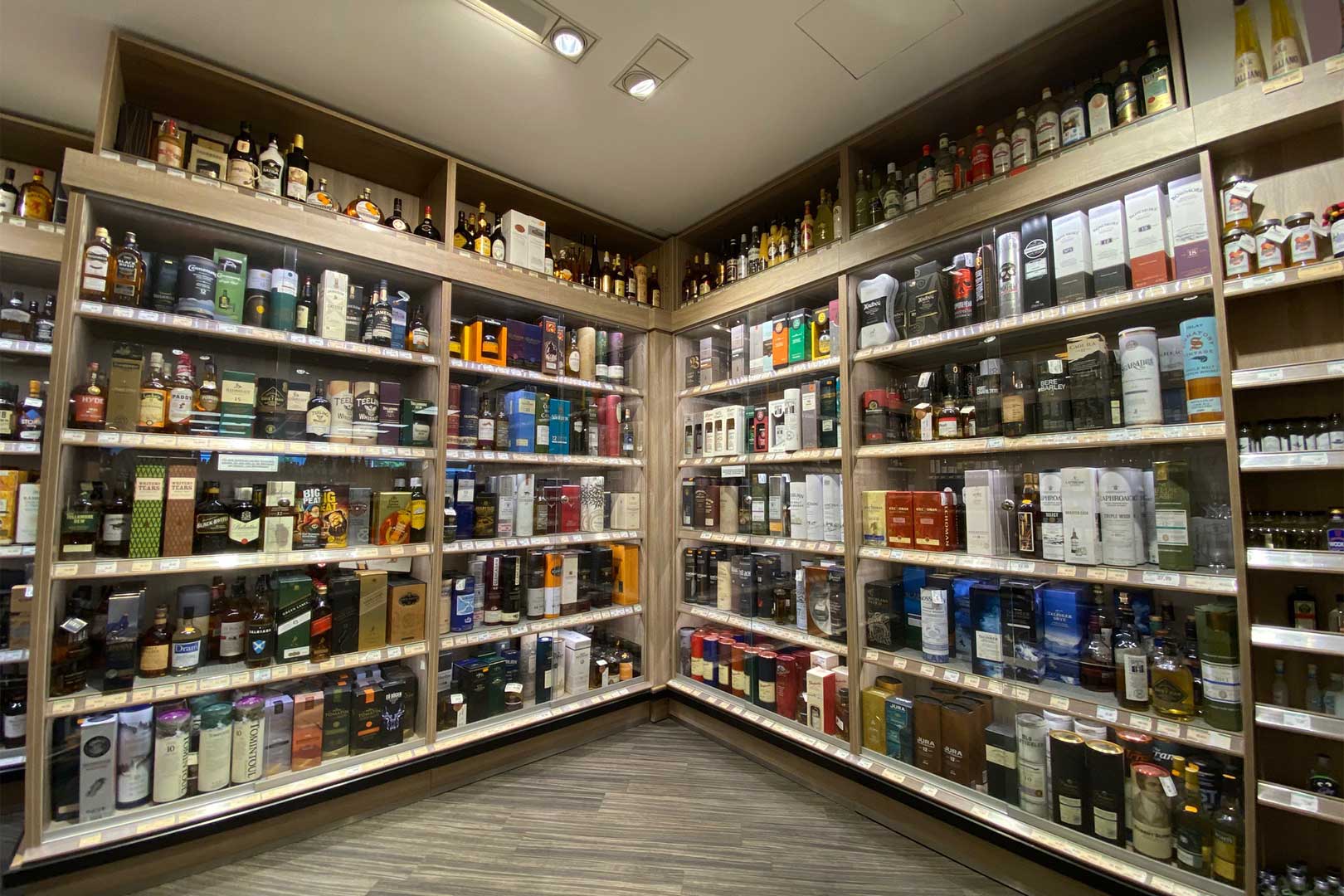 Whisky Shop Schlemmer-Markt Freund – Lebensmittelmärkte GmbH in Kiel