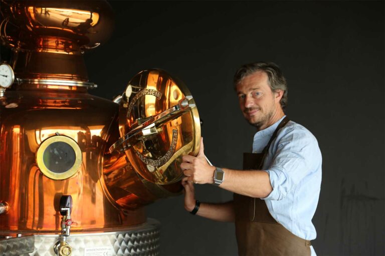 Whisky Brennerei SinGold Whisky Destillerie in Wehringen Whisky Brennerei SinGold Whisky Destillerie in Wehringen