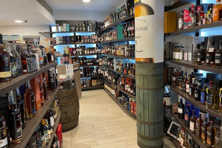 Whisky Shop Tabac & Pfeife GmbH & Co. KG in Bremen Whisky Shop Tabac & Pfeife GmbH & Co. KG in Bremen