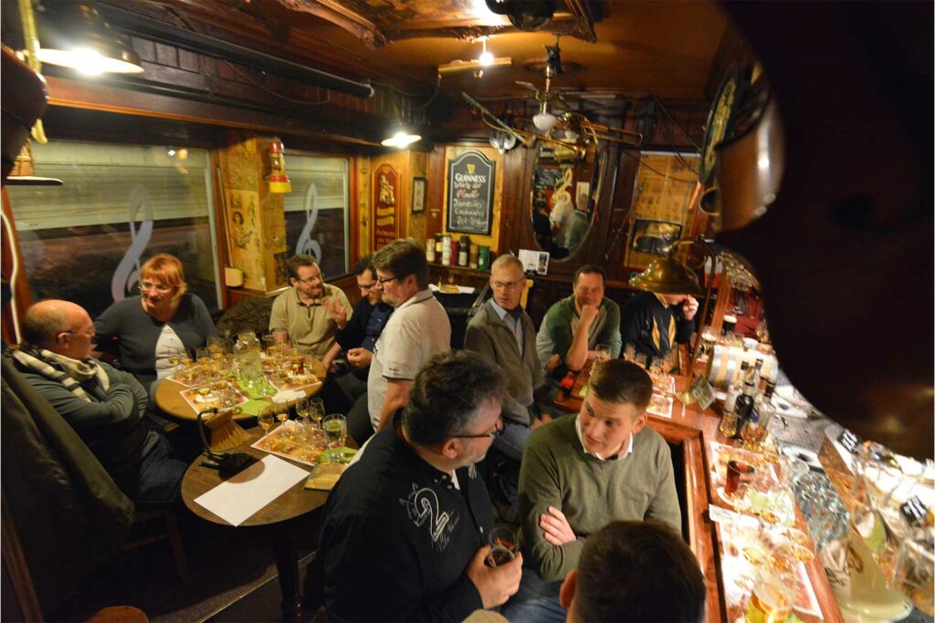 Whisky Bar Notenschlüssel – WHISKYbar und Irish Pub in Leverkusen