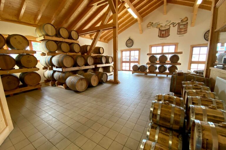 Whisky Brennerei Spezialitäten Brennerei Drexler Arrach GmbH in Arrach Whisky Brennerei Spezialitäten Brennerei Drexler Arrach GmbH in Arrach