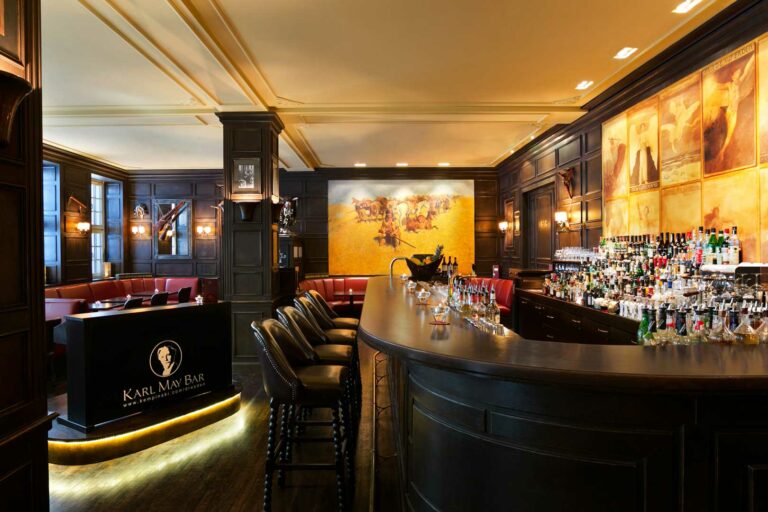 Whisky Bar Karl May Bar – Hotel Taschenbergpalais Kempinski in Dresden