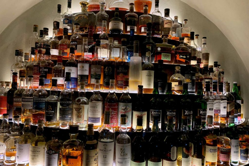 Whisky Bar The Hemingway Club in Kassel