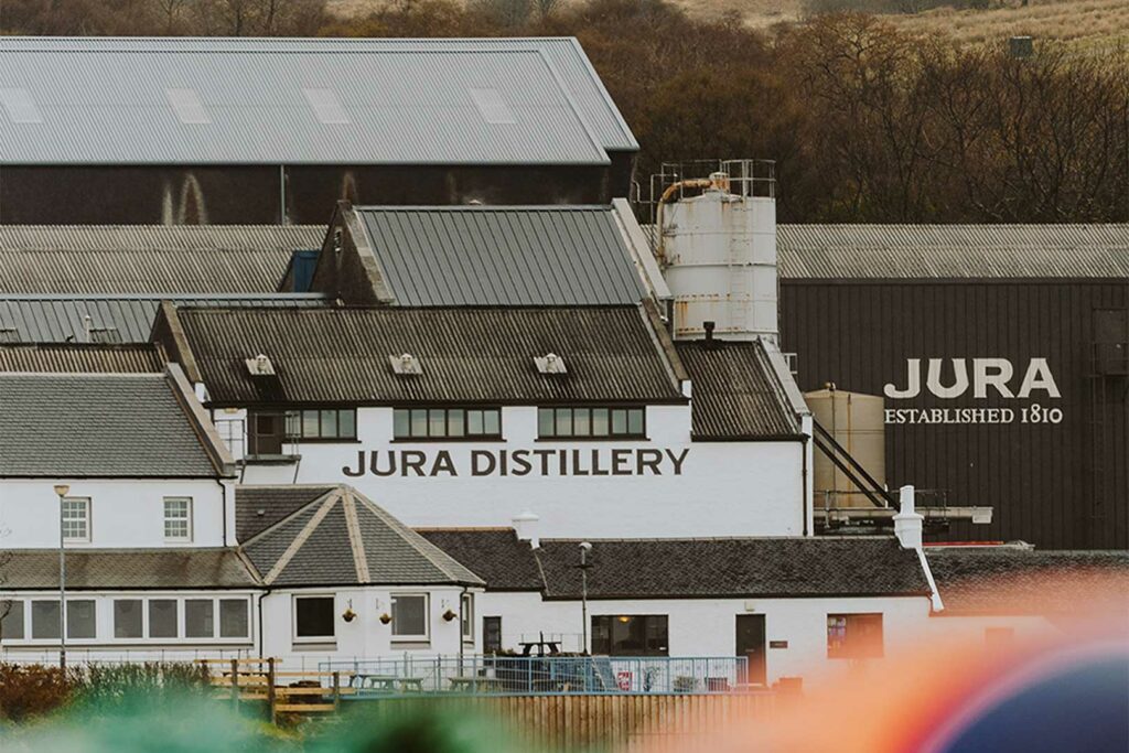 Whisky Brennerei Jura Distillery in Craighouse