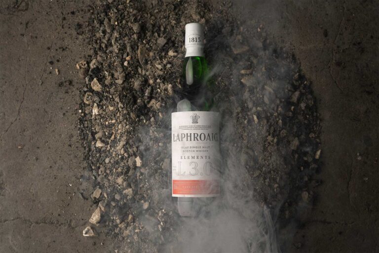 Mehr über den Artikel erfahren Laphroaig Elements 3.0