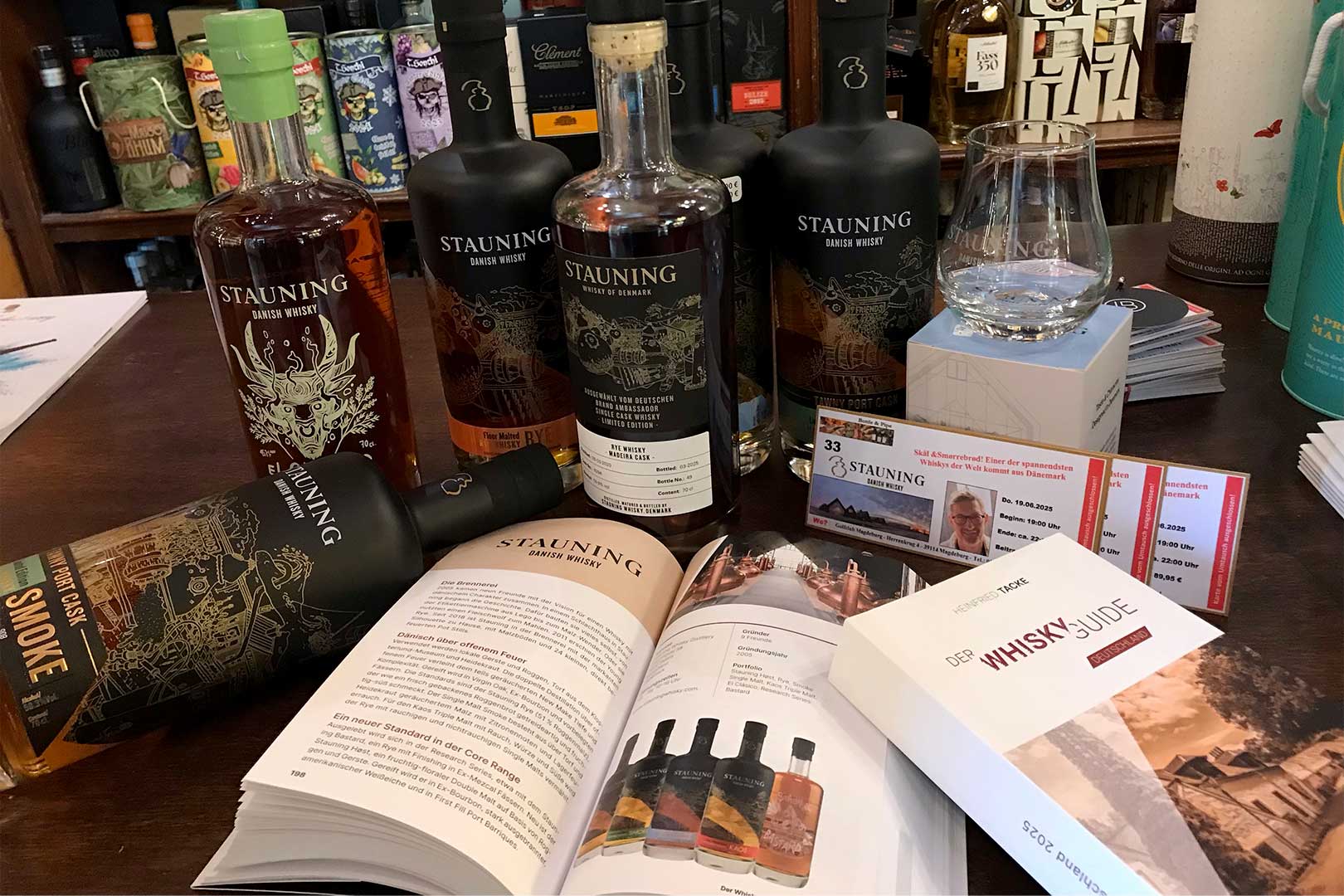 Whisky Tasting Bottle & Pipe in Magdeburg