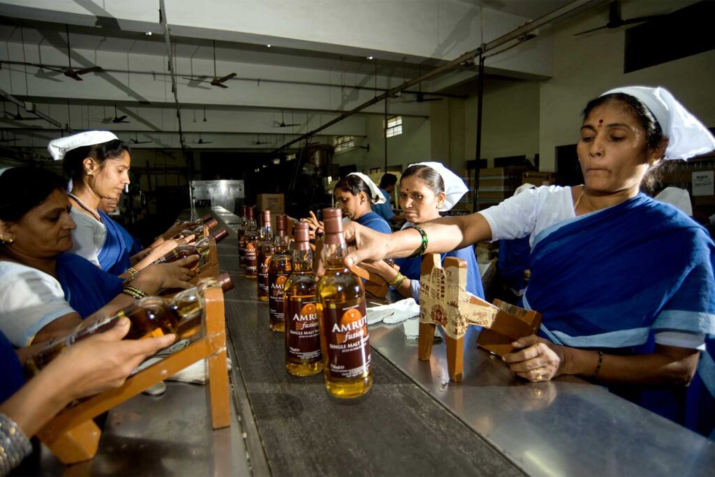 Amrut People WEB 3 2 1620x1080 sxvglqvypbjv